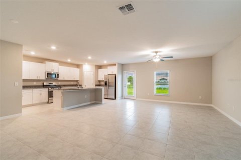 Casa en venta en Apollo Beach, Florida, 5 dormitorios, 205.78 m2 № 2386190 - foto 4