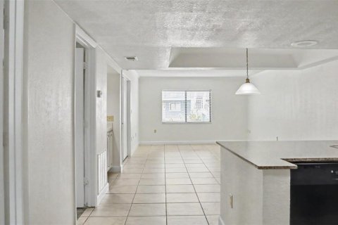 Copropriété à louer à Kissimmee, Floride: 2 chambres, 83.61 m2 № 2437236 - photo 10