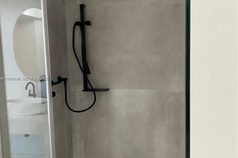 Copropriété à louer à Miami Beach, Floride: 1 chambre, 102.19 m2 № 1993561 - photo 17
