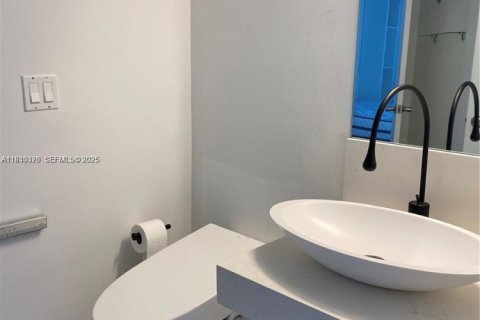 Copropriété à louer à Miami Beach, Floride: 1 chambre, 102.19 m2 № 1993561 - photo 23