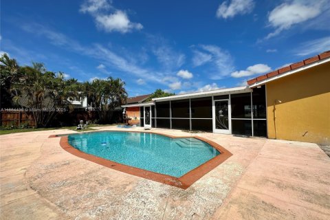 Villa ou maison à vendre à Pompano Beach, Floride: 3 chambres, 151.24 m2 № 1931040 - photo 2