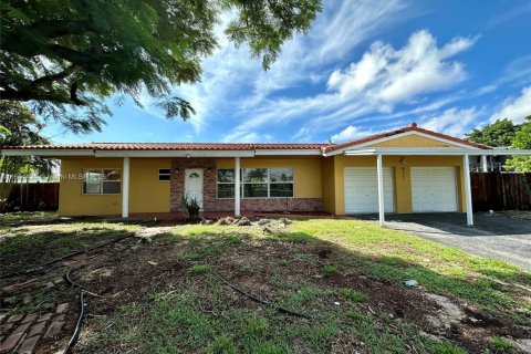 Villa ou maison à vendre à Pompano Beach, Floride: 3 chambres, 151.24 m2 № 1931040 - photo 3