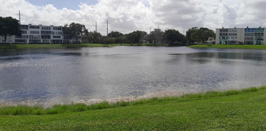 Condo in Deerfield Beach, Florida, 1 bedroom  № 1705171