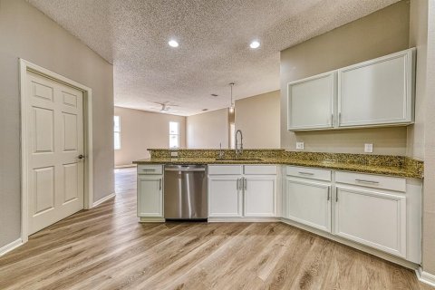 House in Kissimmee, Florida 3 bedrooms, 174.28 sq.m. № 1846387 - photo 10