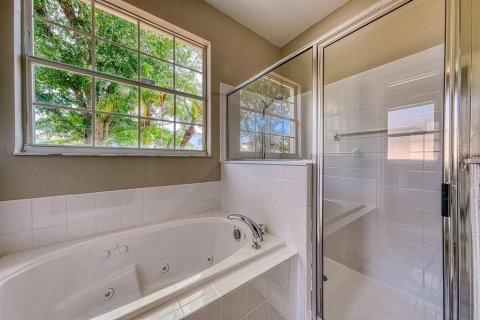 House in Kissimmee, Florida 3 bedrooms, 174.28 sq.m. № 1846387 - photo 7