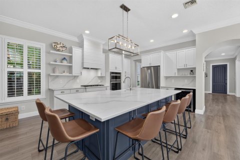 House in Jupiter, Florida 4 bedrooms, 296.54 sq.m. № 2392624 - photo 5
