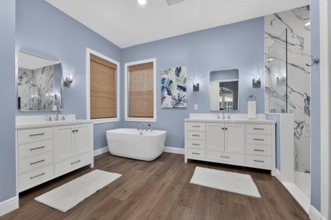 House in Jupiter, Florida 4 bedrooms, 296.54 sq.m. № 2392624 - photo 15