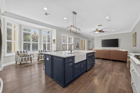 House in Jupiter, Florida 4 bedrooms, 296.54 sq.m. № 2392624 - photo 7