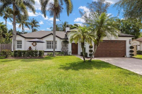 House in Royal Palm Beach, Florida 3 bedrooms, 158.58 sq.m. № 1142401 - photo 1