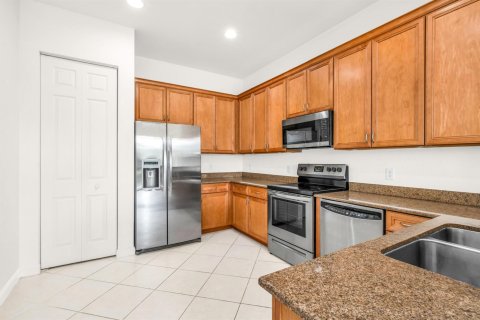 Townhouse in West Palm Beach, Florida 3 bedrooms, 216.93 sq.m. № 2260913 - photo 10