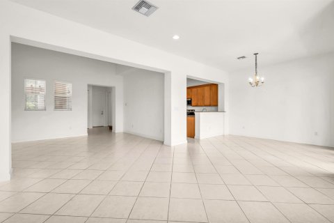 Townhouse in West Palm Beach, Florida 3 bedrooms, 216.93 sq.m. № 2260913 - photo 9