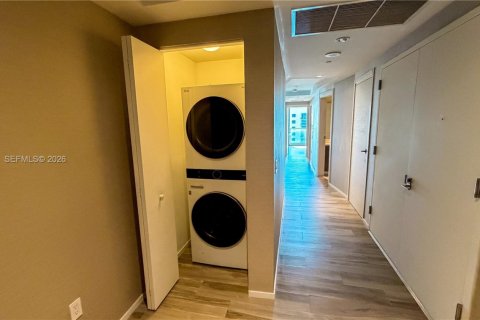 Снять в аренду квартиру в Майами, Флорида 3 спальни, 150.04м2, № 2050850 - фото 20