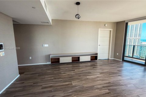 Снять в аренду квартиру в Майами, Флорида 3 спальни, 150.04м2, № 2050850 - фото 19