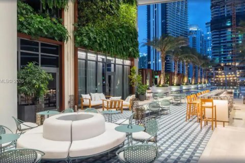 Снять в аренду квартиру в Майами, Флорида 3 спальни, 150.04м2, № 2050850 - фото 26