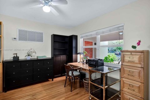 Купить виллу или дом в Майами-Шорс, Флорида 4 спальни, 198.72м2, № 2023286 - фото 17