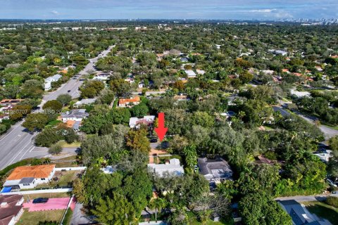 Купить виллу или дом в Майами-Шорс, Флорида 4 спальни, 198.72м2, № 2023286 - фото 28