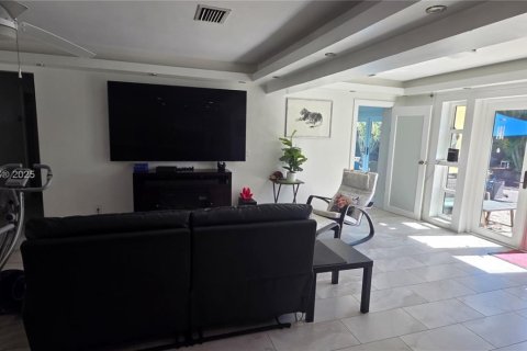 Villa ou maison à vendre à Wilton Manors, Floride: 3 chambres, 154.78 m2 № 1953407 - photo 5