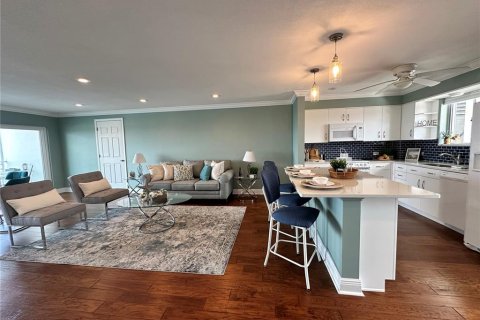 Condo in Saint Petersburg, Florida, 2 bedrooms  № 1806662 - photo 6