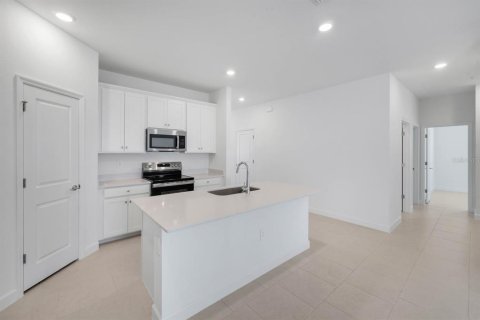 Villa ou maison à louer à Alva, Floride: 4 chambres, 196.21 m2 № 2419196 - photo 8