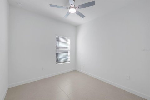 Villa ou maison à louer à Alva, Floride: 4 chambres, 196.21 m2 № 2419196 - photo 20
