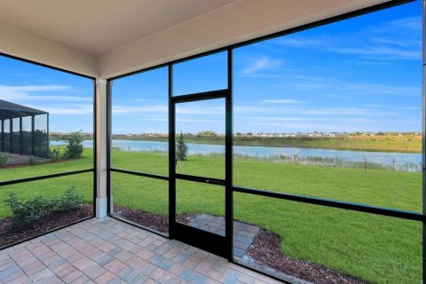 Villa ou maison à louer à Alva, Floride: 4 chambres, 196.21 m2 № 2419196 - photo 4
