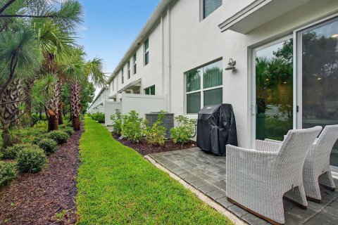 Townhouse in Stuart, Florida 3 bedrooms, 151.62 sq.m. № 2247309 - photo 28