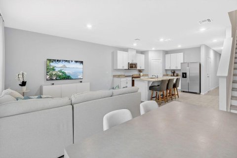 Townhouse in Stuart, Florida 3 bedrooms, 151.62 sq.m. № 2247309 - photo 10