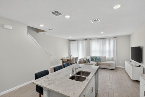 Townhouse in Stuart, Florida 3 bedrooms, 151.62 sq.m. № 2247309 - photo 8