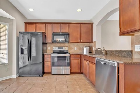 Touwnhouse à louer à Spring Hill, Floride: 3 chambres, 129.13 m2 № 2410349 - photo 12