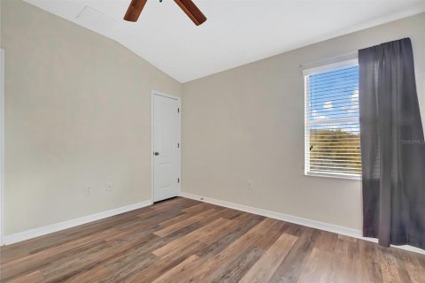 Touwnhouse à louer à Spring Hill, Floride: 3 chambres, 129.13 m2 № 2410349 - photo 23