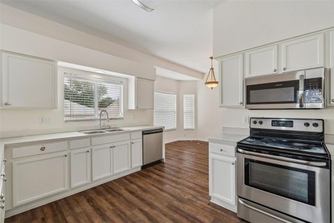 House in Valrico, Florida 4 bedrooms, 306.11 sq.m. № 2151926 - photo 19
