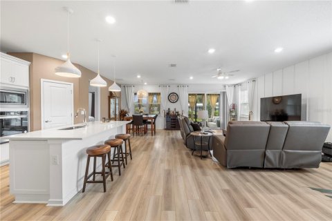 Casa en venta en Valrico, Florida, 3 dormitorios, 207.17 m2 № 2101160 - foto 4