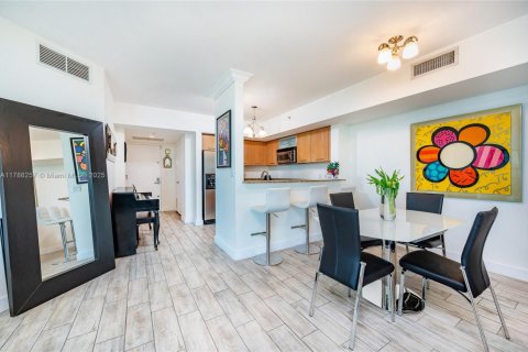 Condominio en venta en Miami, Florida, 2 dormitorios, 106.84 m2 № 1863123 - foto 7
