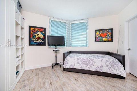 Condominio en venta en Miami, Florida, 2 dormitorios, 106.84 m2 № 1863123 - foto 12