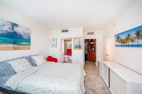 Condominio en venta en Miami, Florida, 2 dormitorios, 106.84 m2 № 1863123 - foto 10