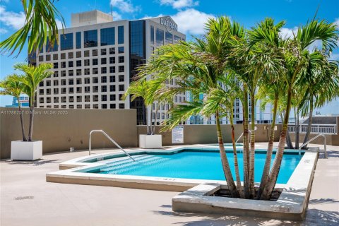 Condominio en venta en Miami, Florida, 2 dormitorios, 106.84 m2 № 1863123 - foto 23