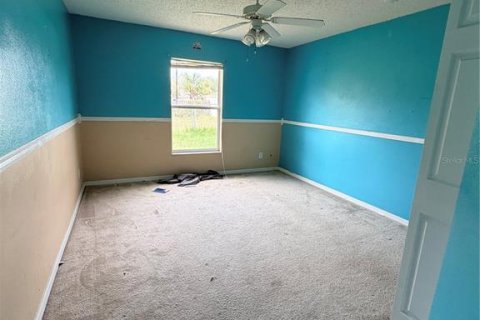 Villa ou maison à vendre à Kissimmee, Floride: 3 chambres, 189.06 m2 № 2389356 - photo 8