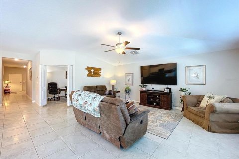 House in Ruskin, Florida 4 bedrooms, 237.55 sq.m. № 2119838 - photo 6