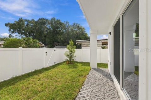 Townhouse in Tampa, Florida 3 bedrooms, 195 sq.m. № 2134811 - photo 23