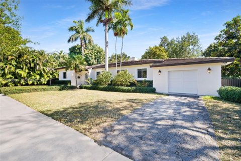 Casa en venta en Coral Gables, Florida, 3 dormitorios, 154.78 m2 № 2067037 - foto 2