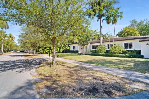 Casa en venta en Coral Gables, Florida, 3 dormitorios, 154.78 m2 № 2067037 - foto 4
