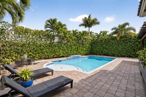 House in Miami, Florida 3 bedrooms № 2046677 - photo 26
