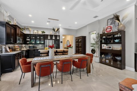 House in Miami, Florida 3 bedrooms № 2046677 - photo 6