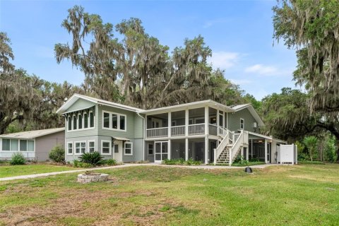 House in Melrose, Florida 3 bedrooms, 324.23 sq.m. № 2119231 - photo 3