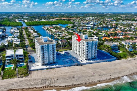 Condo in Highland Beach, Florida, 2 bedrooms № 2183840 - photo 23