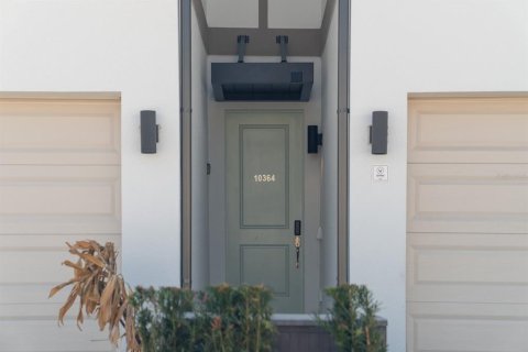 Townhouse in Orlando, Florida 5 bedrooms, 178.19 sq.m. № 2098008 - photo 2