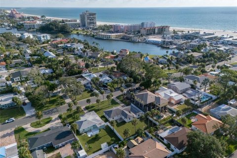 Casa en venta en Saint Pete Beach, Florida, 3 dormitorios, 107.77 m2 № 1908056 - foto 4