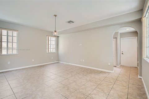 House in Homestead, Florida 3 bedrooms, 260.03 sq.m. № 1620014 - photo 4
