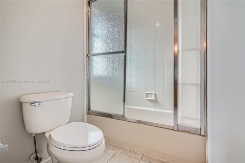House in Homestead, Florida 3 bedrooms, 260.03 sq.m. № 1620014 - photo 6