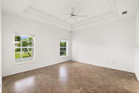 Casa en venta en Palm Coast, Florida, 3 dormitorios, 165.27 m2 № 2150187 - foto 14